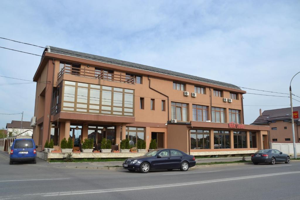 Hotel Condor Drobeta Turnu Severin Exterior foto